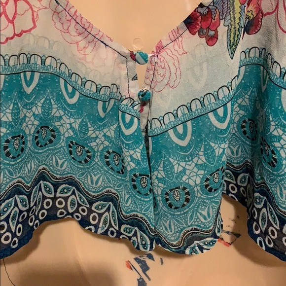 PATRONS OF PEACE Small Floral Top - Picture 2 of 5